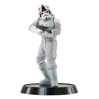 Star Wars: The Empire Strikes Back Milestones Statue 1/6 AT-AT Pilot 30 cm