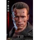 Terminator 2 Movie Masterpiece Action Figure 1/6 T-800 Battle Damaged Version 2.0 32 cm