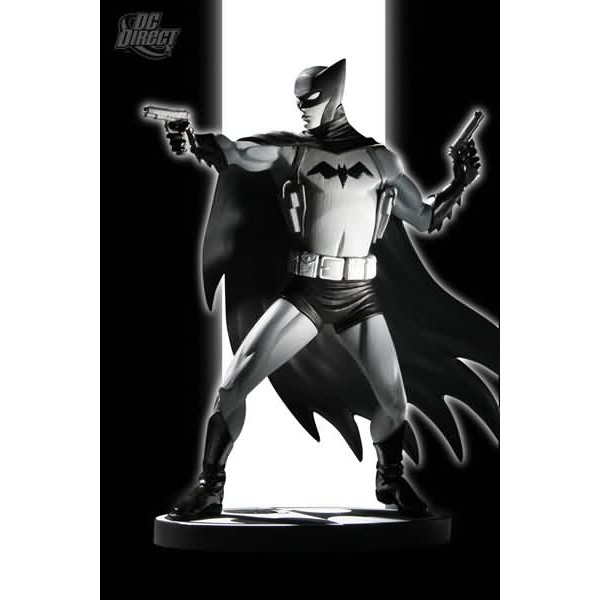 Batman Black and White Statue Cliff Chiang