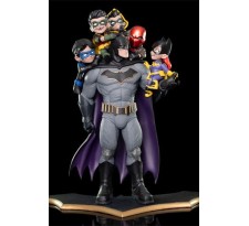 DC Comics Q-Master Diorama Batman: Family 39 cm