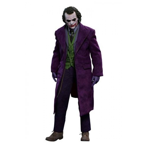 the joker quarter scale figure by hot toys